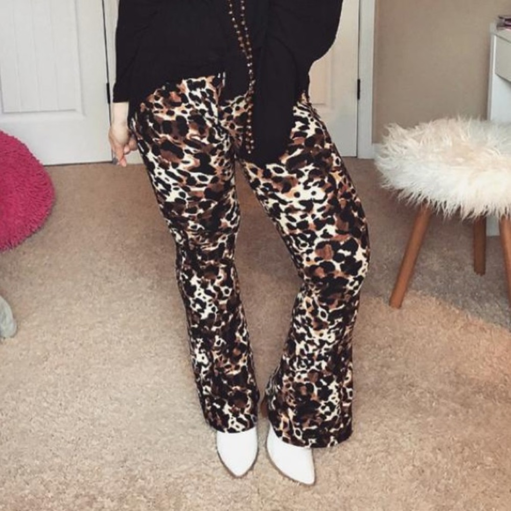Leopard print palazzo pants